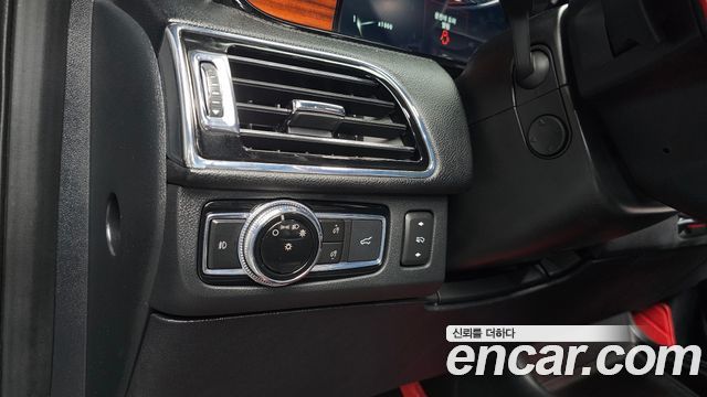 Lincoln Navigator 2021 — photo 30