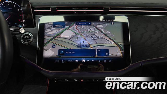 Mercedes-Benz E-Class 2024 — photo 19