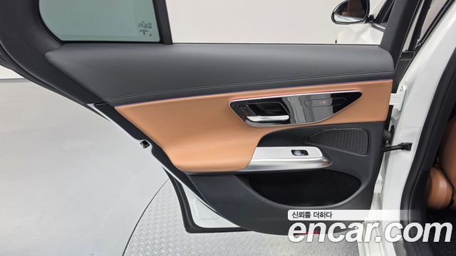Mercedes-Benz E-Class 2024 — photo 15