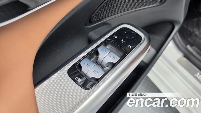 Mercedes-Benz E-Class 2024 — photo 33