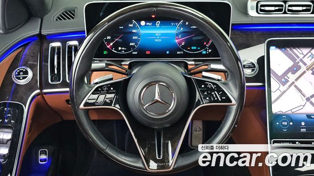 Mercedes-Benz S-Class 2022 — photo 12