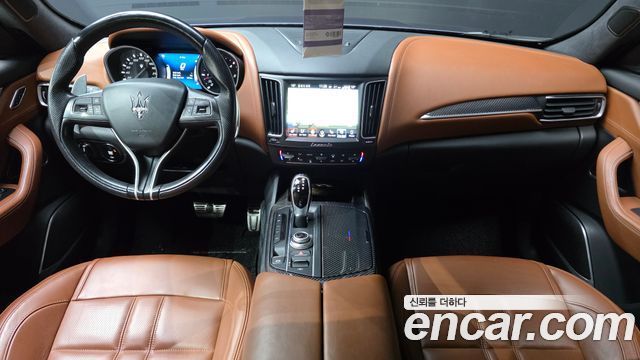 Maserati Levante 2018 — photo 10