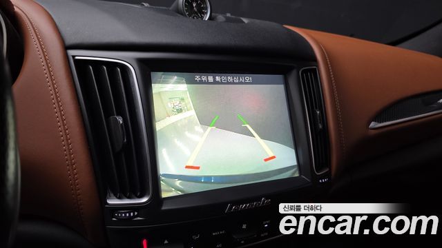 Maserati Levante 2018 — photo 22