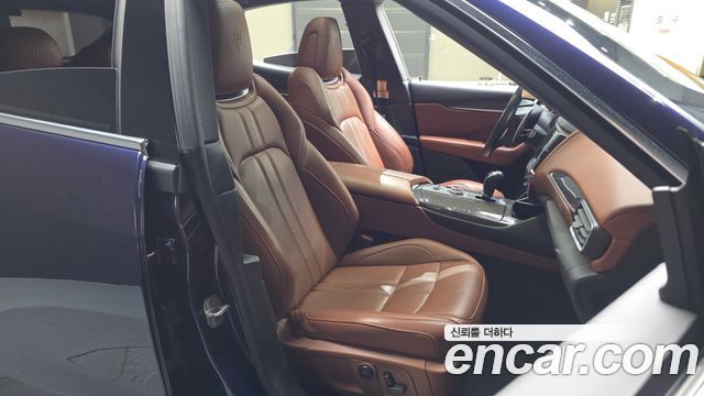 Maserati Levante 2018 — photo 16