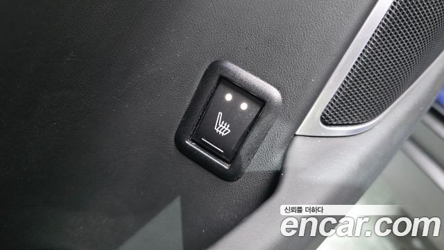 Maserati Levante 2018 — photo 32