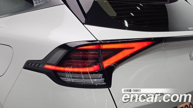 Kia Sportage 2023 — photo 9