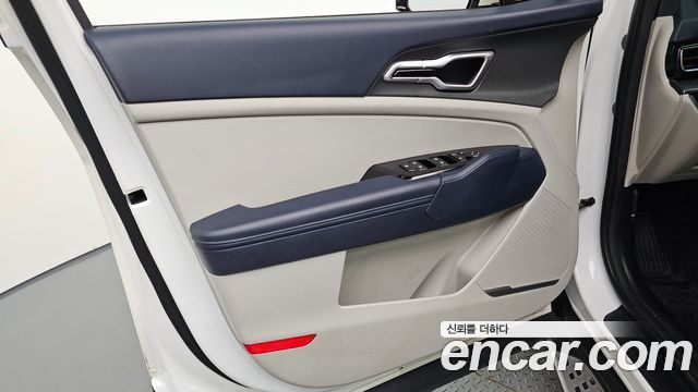 Kia Sportage 2023 — photo 14