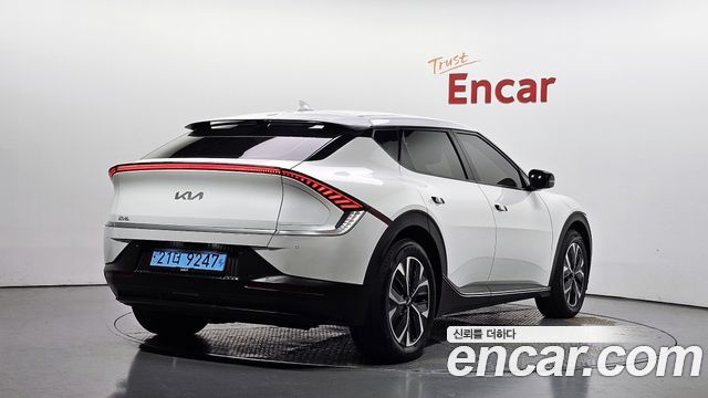 Kia EV6 2022 — photo 2