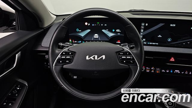 Kia EV6 2022 — photo 20