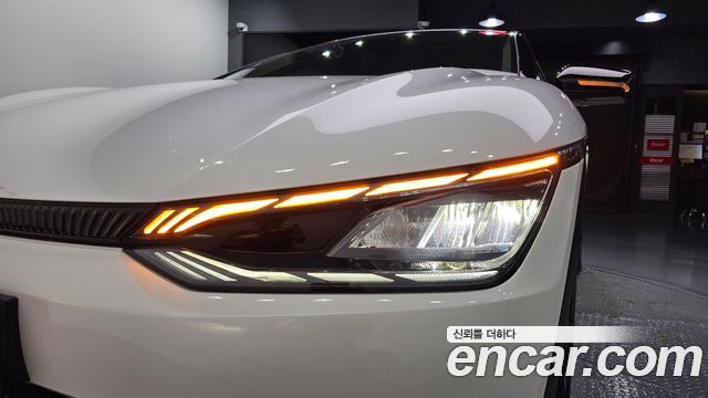 Kia EV6 2022 — photo 8