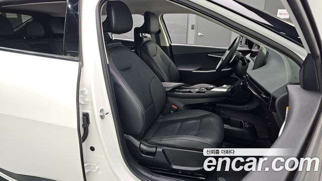 Kia EV6 2022 — photo 16