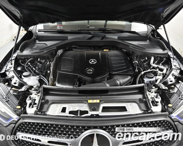 Mercedes-Benz GLC-Class 2024 — photo 6