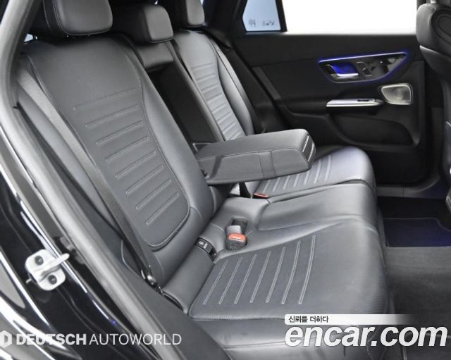 Mercedes-Benz GLC-Class 2024 — photo 12