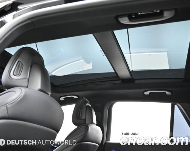 Mercedes-Benz GLC-Class 2024 — photo 18