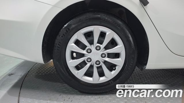 Kia K3 2023 — photo 5