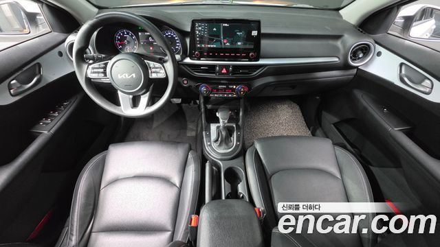 Kia K3 2023 — photo 10