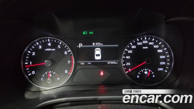 Kia K3 2023 — photo 11
