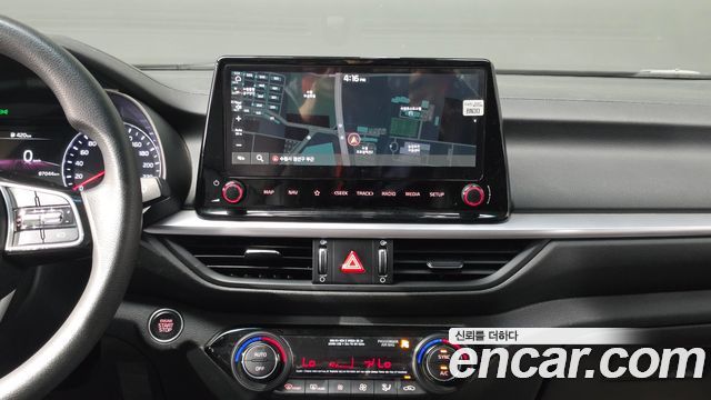 Kia K3 2023 — photo 20