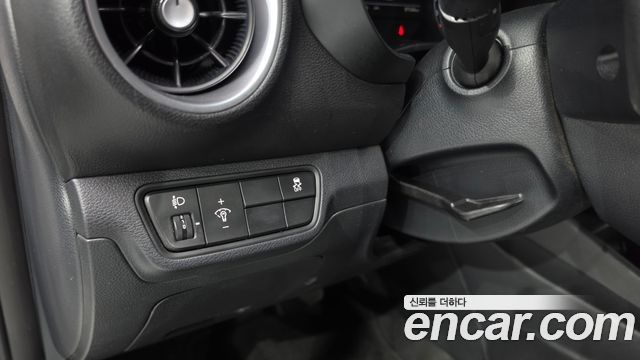 Kia K3 2023 — photo 23