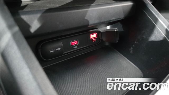 Kia K3 2023 — photo 28