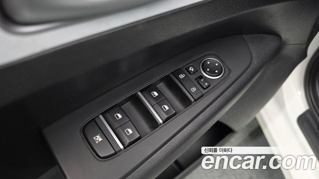 Kia K3 2023 — photo 29
