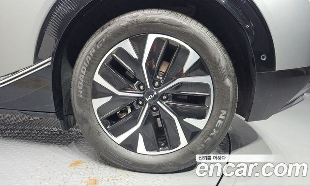 Kia EV6 2022 — photo 7
