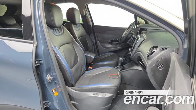 Renault Korea QM3 2016 — photo 17