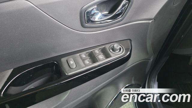 Renault Korea QM3 2016 — photo 23