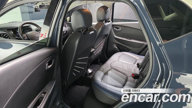 Renault Korea QM3 2016 — photo 16