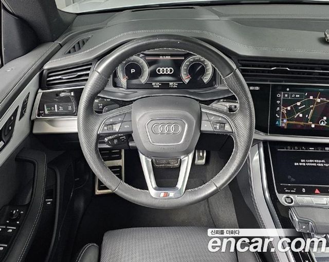 Audi Q8 2023 — photo 13