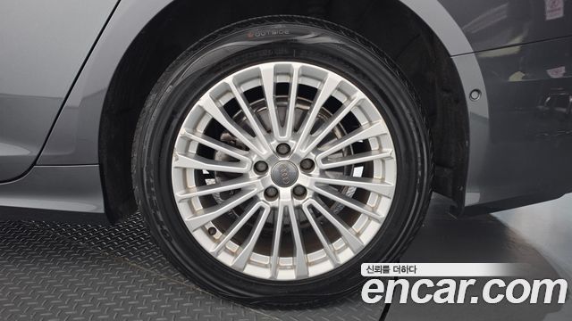 Audi A6 2020 — photo 7