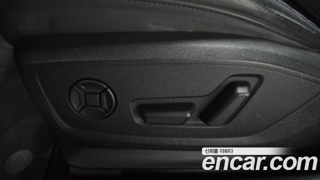 Audi A6 2020 — photo 31