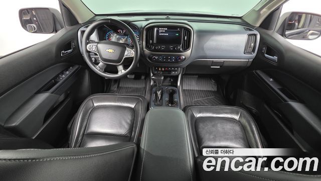 Chevrolet Korea Colorado 2021 — photo 10