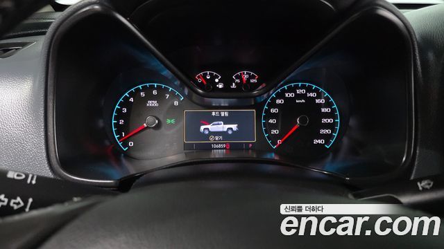 Chevrolet Korea Colorado 2021 — photo 11