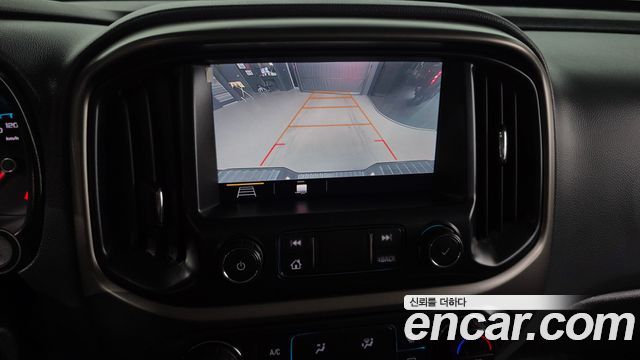 Chevrolet Korea Colorado 2021 — photo 21
