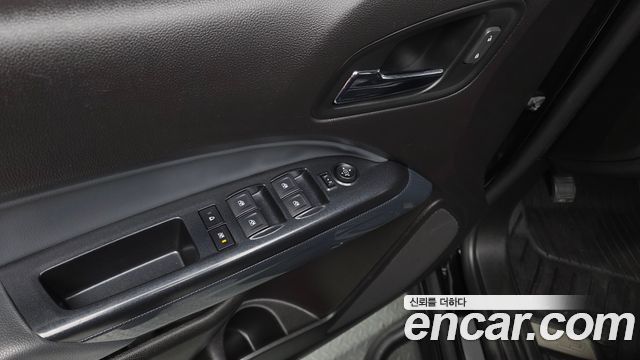 Chevrolet Korea Colorado 2021 — photo 30