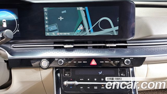 Kia Canival 2021 — photo 15