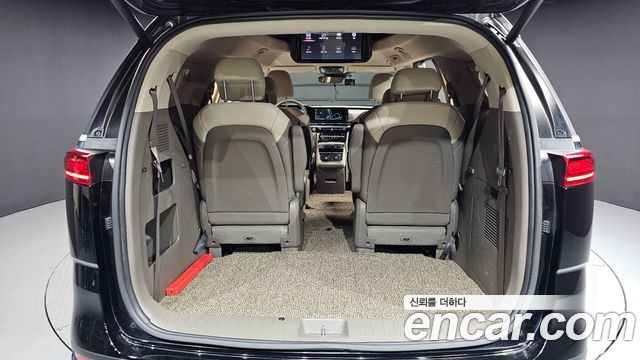 Kia Canival 2021 — photo 20