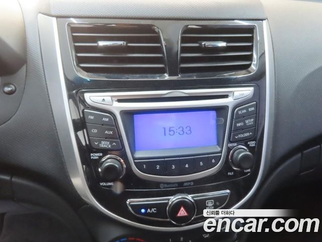 Hyundai Accent 2014 — photo 13