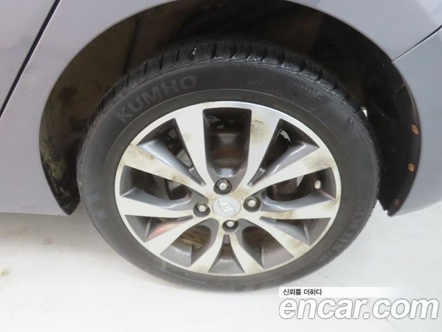 Hyundai Accent 2014 — photo 17