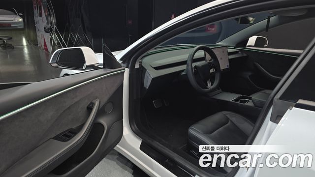Tesla Model 3 2024 — photo 13