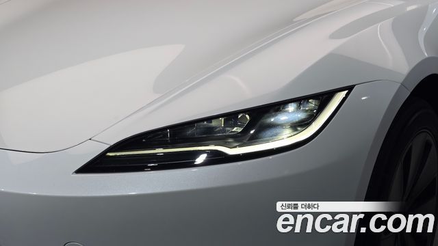 Tesla Model 3 2024 — photo 8