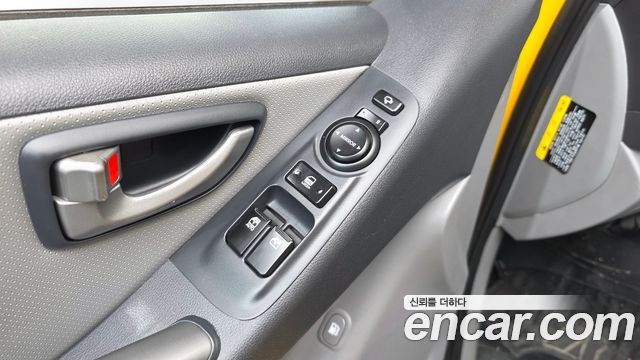 Hyundai Starex 2021 — photo 22