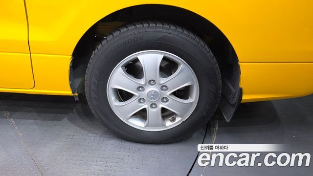 Hyundai Starex 2021 — photo 7