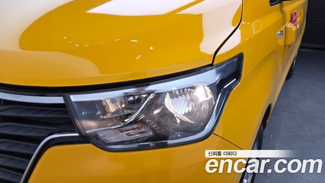 Hyundai Starex 2021 — photo 8