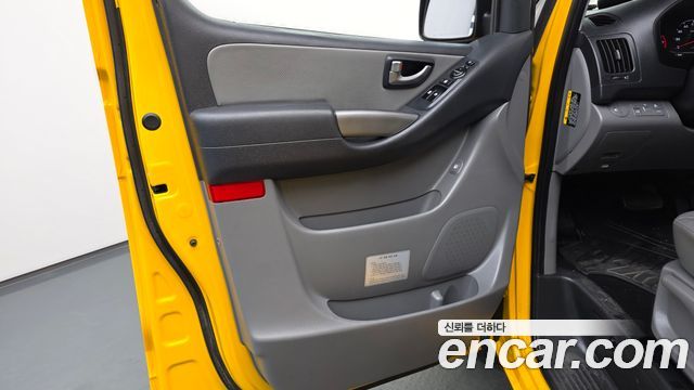 Hyundai Starex 2021 — photo 14