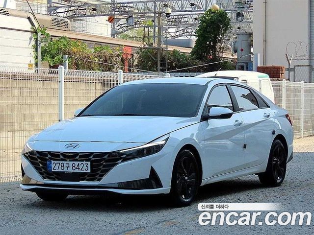 Hyundai AVANTE 2023 — photo 1