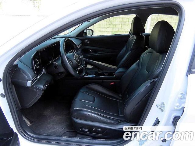 Hyundai AVANTE 2023 — photo 5
