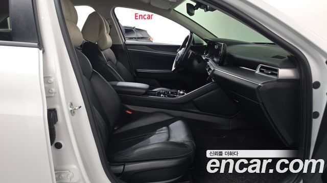 Kia K5 2021 — photo 11