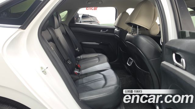 Kia K5 2021 — photo 12